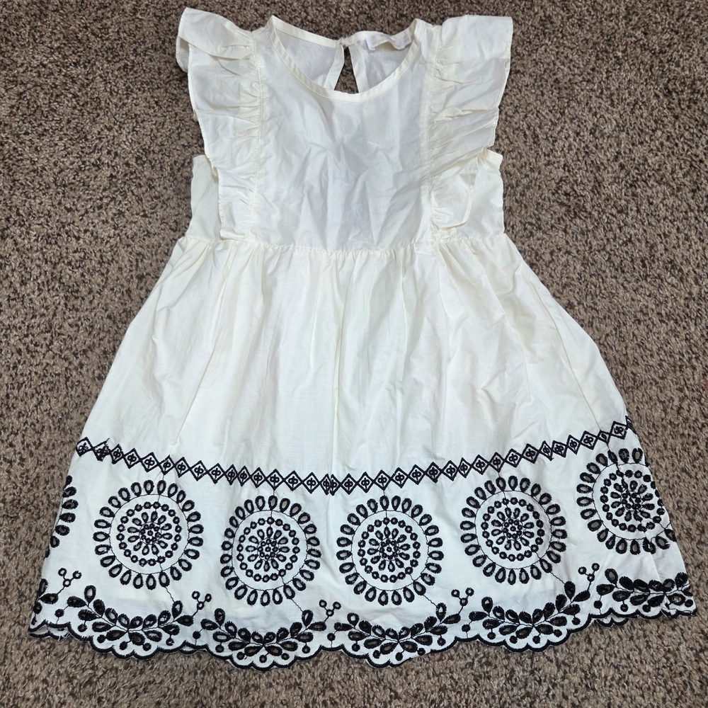 NWOT FROM ITALY Size 5-6 Embroidered Drezs
